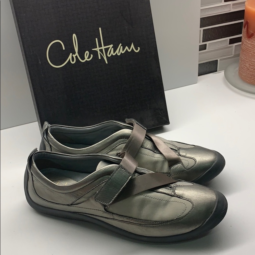 Shoes - Picture 4 of 4